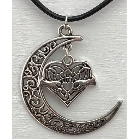 Crescent Moon Filigree Celtic Irish Heart Claddagh - Picture 3 of 4